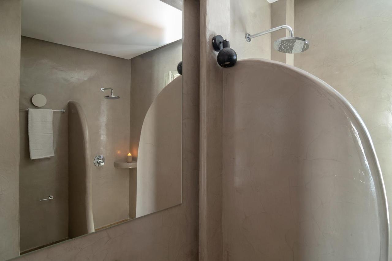 Dolce Suites คามารี ภายนอก รูปภาพ